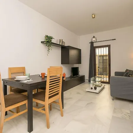 Holiday home Aranda Deluxe -